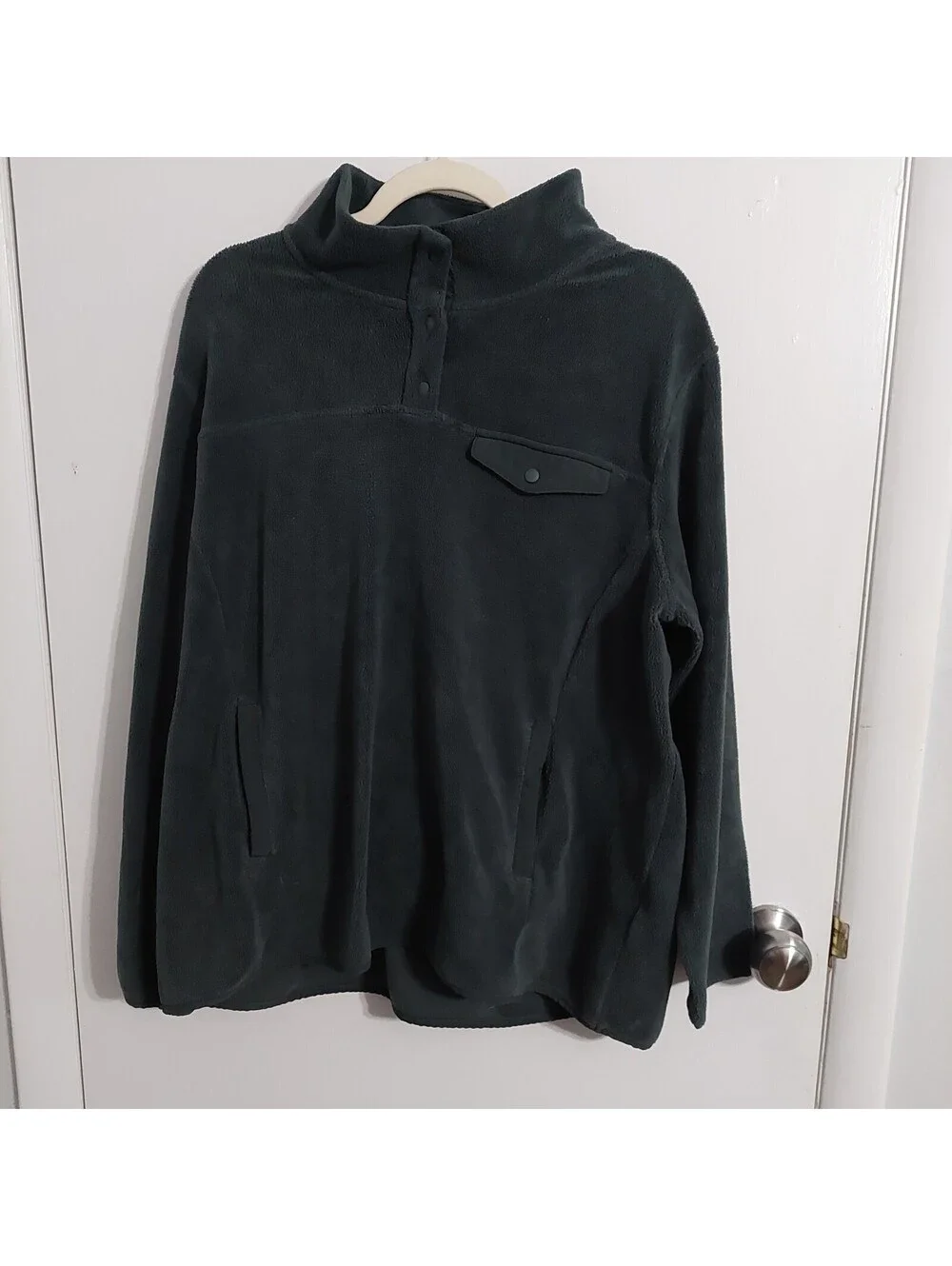32 Degrees Heat Men's XL Black Fleece Pullover with Snap Button Collar and Chest